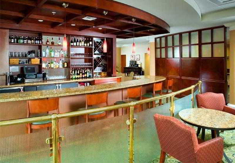 ホテル コートヤード シアトル カークランド エクステリア 写真